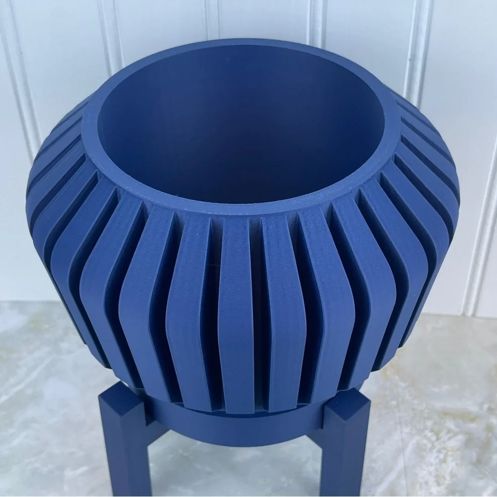 Indoor Flower Pot, The Vaki Planter Pot w Drainage Holes & Drip Tray, 3D Printed